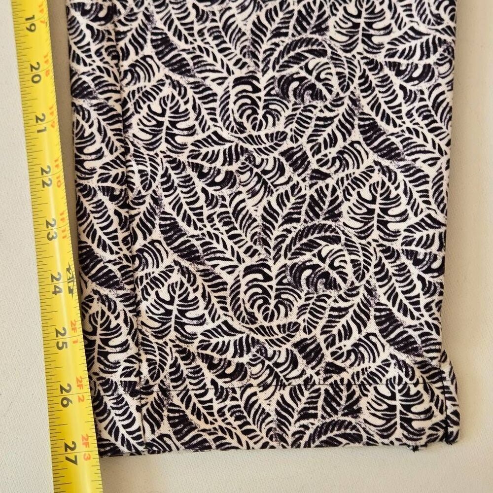Tommy Bahama Everyday Active Womens Print Stretch Pants Black White Size Small - Picture 8 of 10
